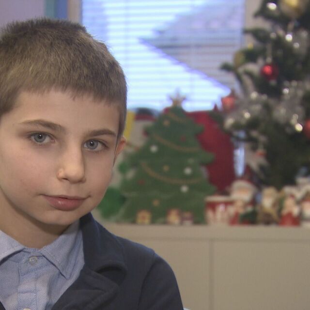 "Българската Коледа": Историята на 9-годишния Мартин, който мечтае да стане музикант