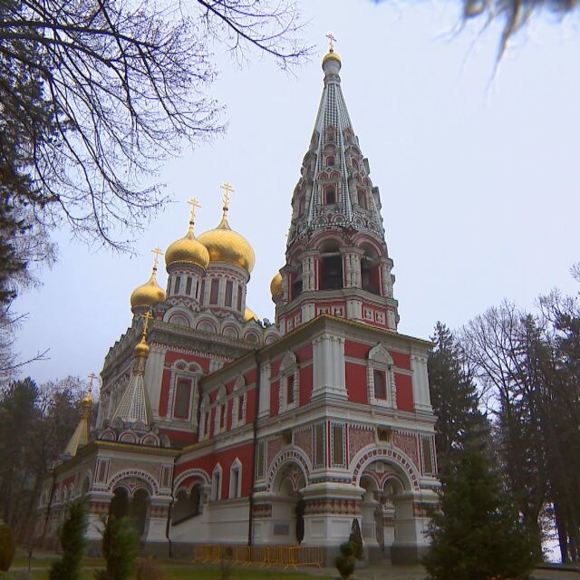Ремонтират църквата на Шипка, паметника - през 2022 г.