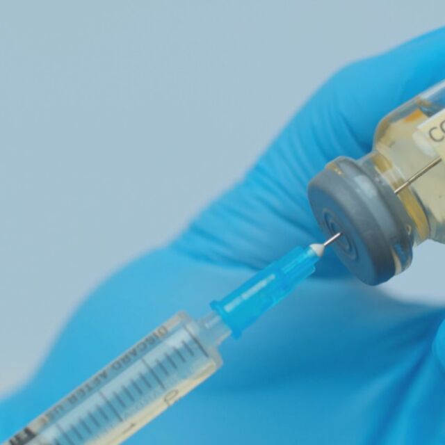 Имунизация на първа линия: Започна изготвянето на списъците с желаещите да се ваксинират 