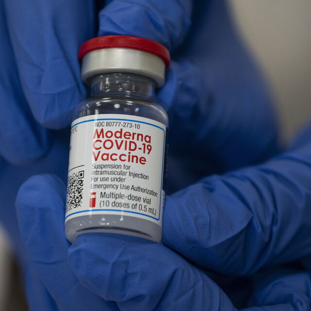 Саботаж на ваксини за COVID-19: Арестуваха фармацевт в Уисконсин, унищожил 500 дози