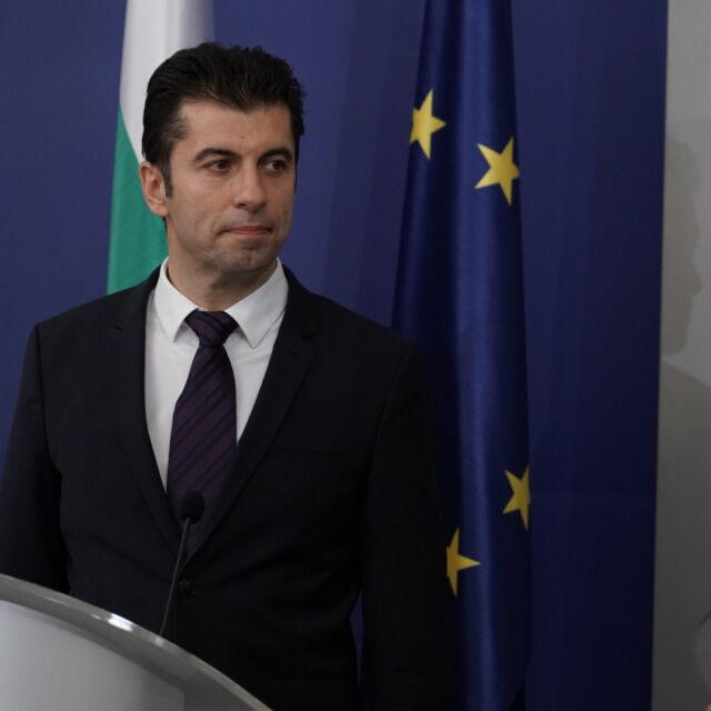 Кирил Петков пред „Файненшъл таймс“: Ще прекратим възпрепятстването на С. Македония за ЕС