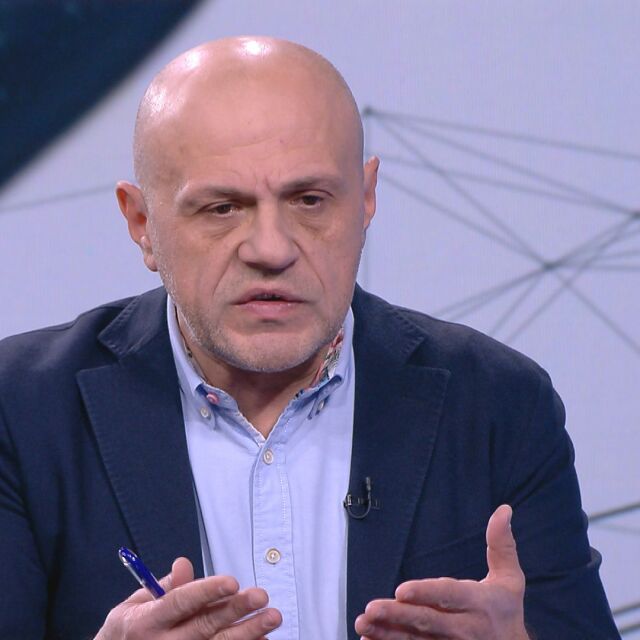 Томислав Дончев: Кабинетът може да мине с подкрепата на всички и с подкрепата на никой