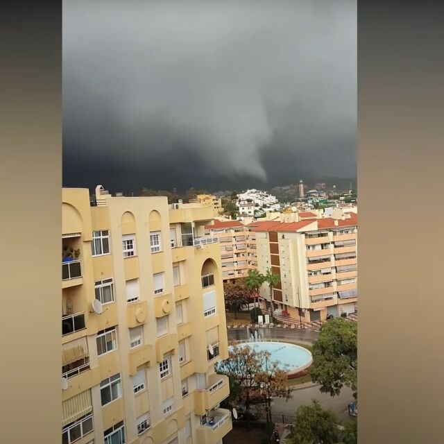 Мощно торнадо връхлетя Испания (ВИДЕО)