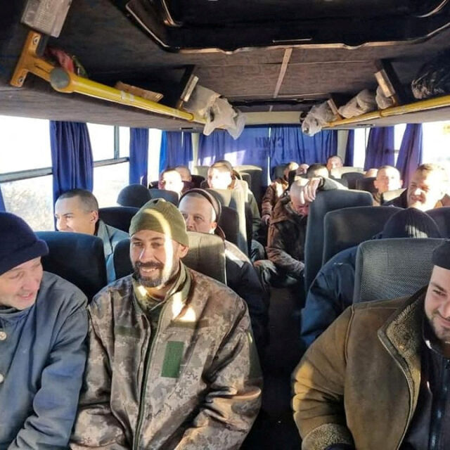 Русия и Украйна си размениха по 60 военнопленници (ВИДЕО)