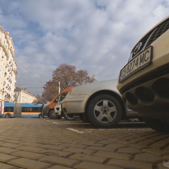 Въвеждат ограничения за най-замърсяващите коли в София