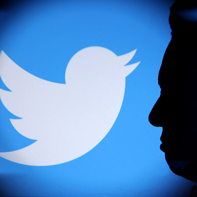 Възстановиха блокираните акаунти на журналисти в „Туитър“
