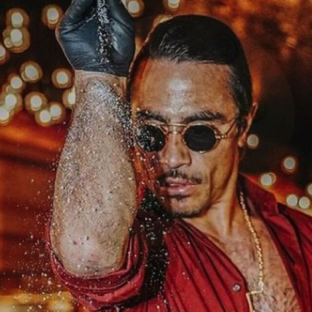 Преди Меси беше Мбапе - Salt Bae го целува в клип