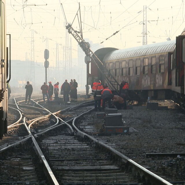 Влаковете от София с огромни закъснения заради инцидента на Централна гара