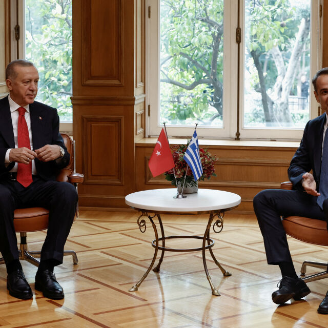 Историческа визита: Реджеп Ердоган пристигна в Атина