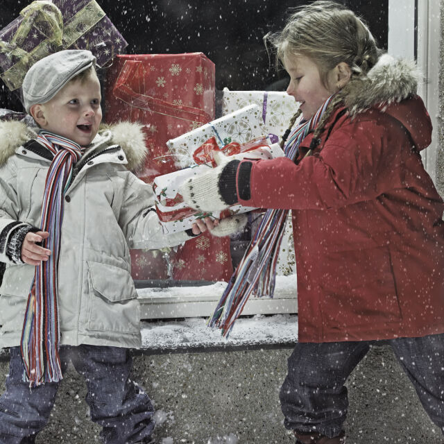 Коледните традиции: Защо в Исландия задължително се подарява книга - най-вече на децата?