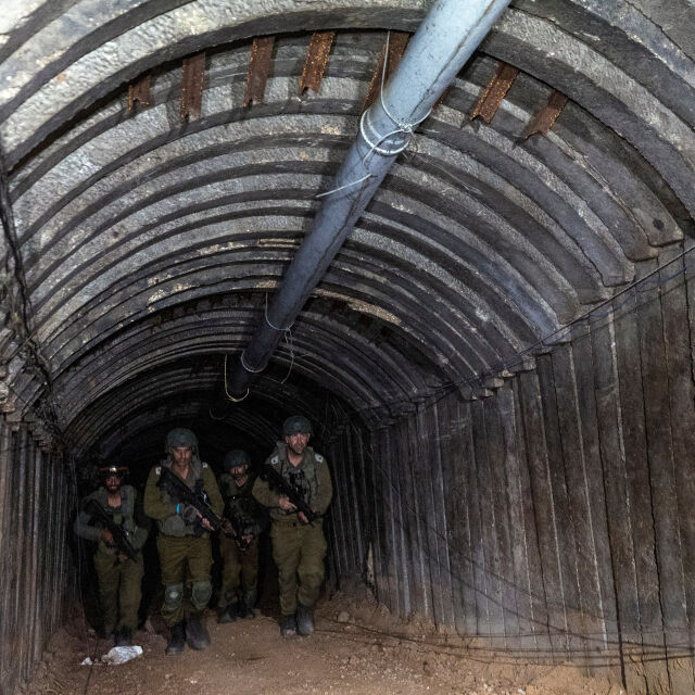 Израел пусна нови кадри от тунелите на „Хамас“ под Газа (ВИДЕО)