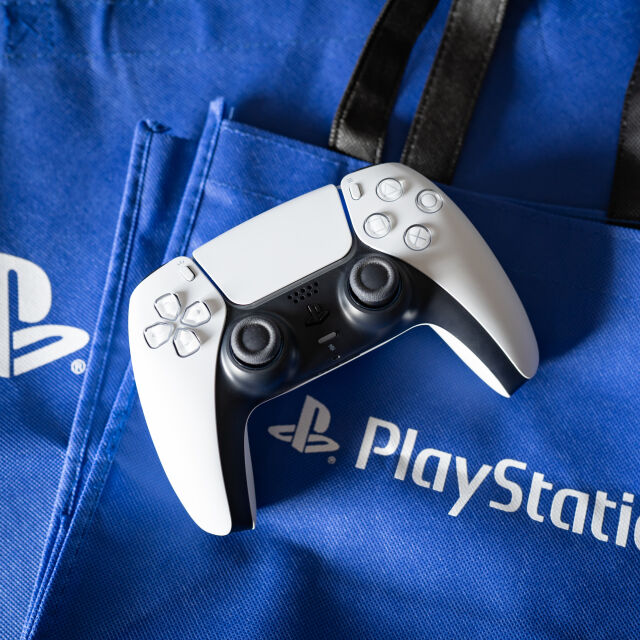 PlayStation 5 се продава почти 3 пъти по-добре от Xbox