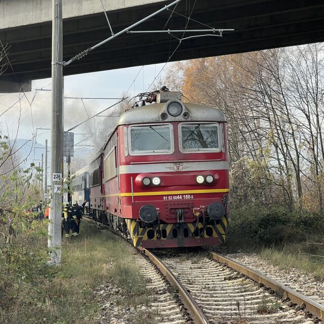 Бърз влак прегази мъж край Ямбол
