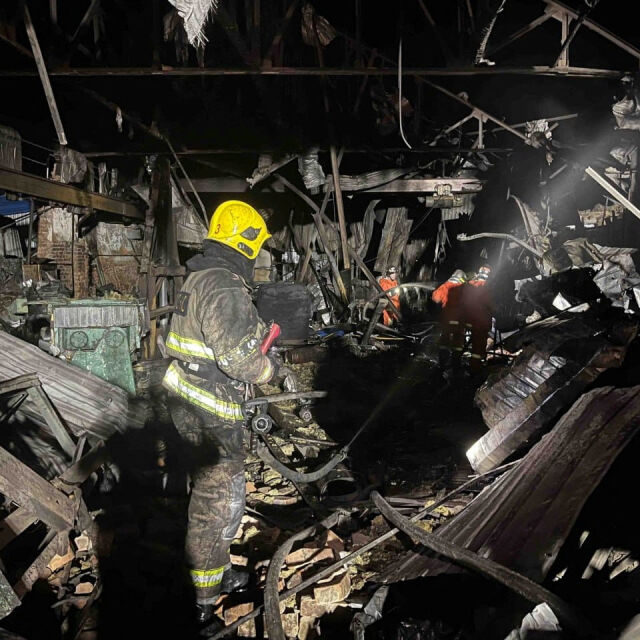 Русия с вълна от атаки срещу градове в Украйна, има ранени и загинали (СНИМКИ)