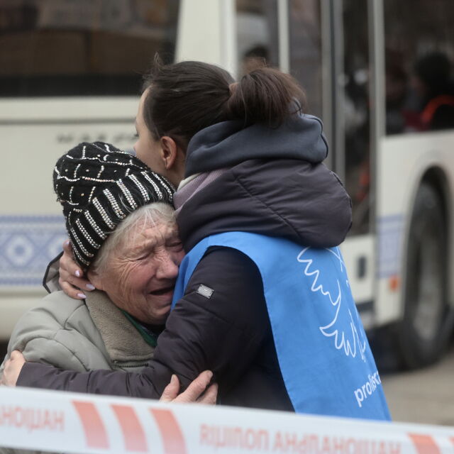 Българи от Одеса: Преживяхме страшна сутрин, часове в страх какво ще последва (ВИДЕО И СНИМКИ)
