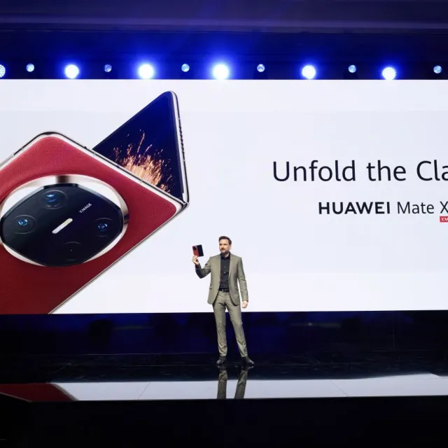 Huawei разкри нова ера от сгъваемо съвършенство на събитието „Unfold the Classic“ в Дубай