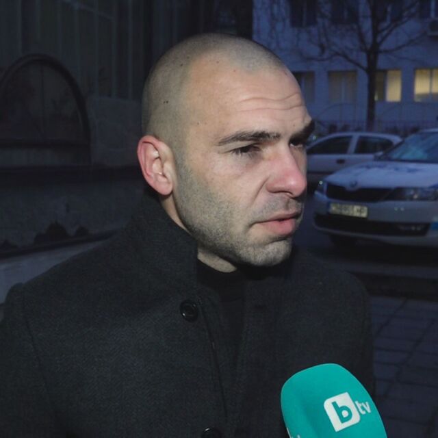  Пребиха водач на кола за спешна помощ: Какво е положението на потърпевшия мъж? 