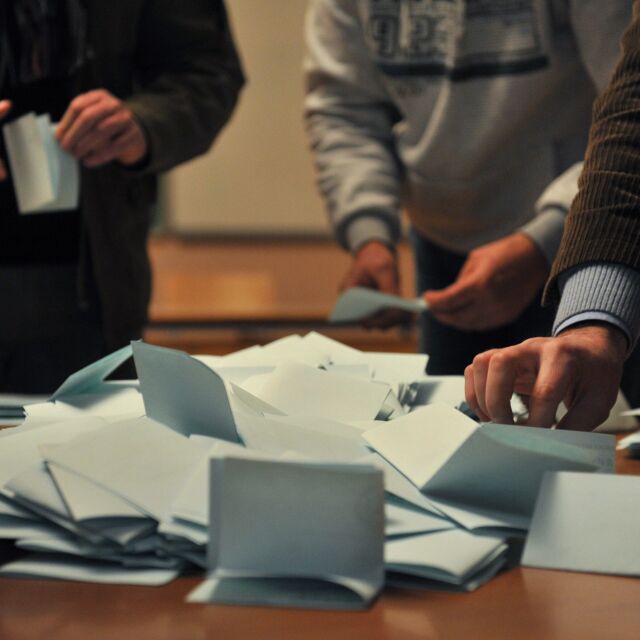 Хардлайнерите спечелиха парламентарния вот в Косово