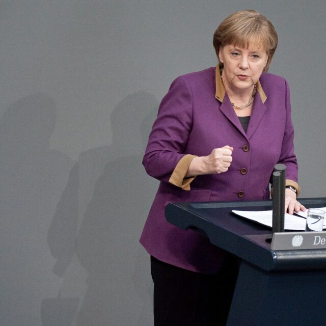 Ангела Меркел се обяви против затварянето на Балканския маршрут