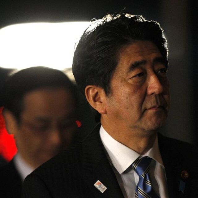 Японският премиер ще посети шест европейски страни, сред които и България
