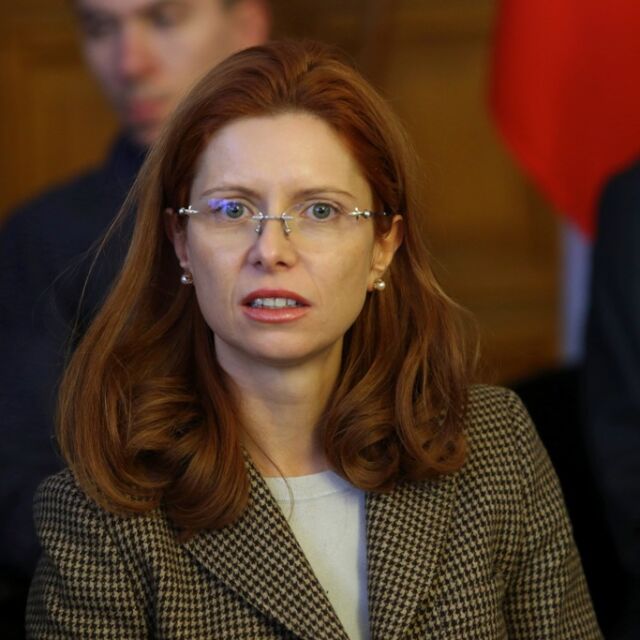 Кабинетът иска оставката на зам.-председателя на КФН Ралица Агайн заради казуса „Олимпик”