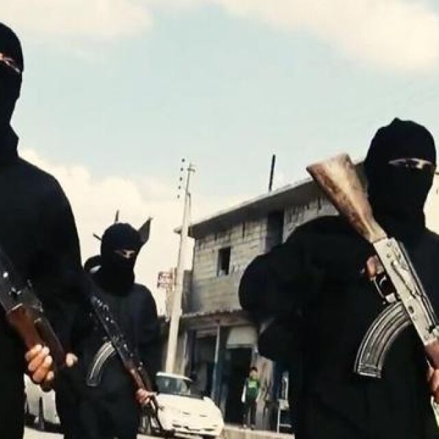 Издирваните "джихадисти" може да се окажат фалшификатори