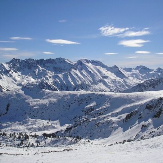 Бетонна шахта на ски писта уби млад мъж (СНИМКИ+ВИДЕО)