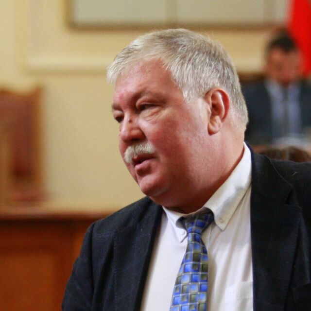 Стоян Тонев подаде оставка