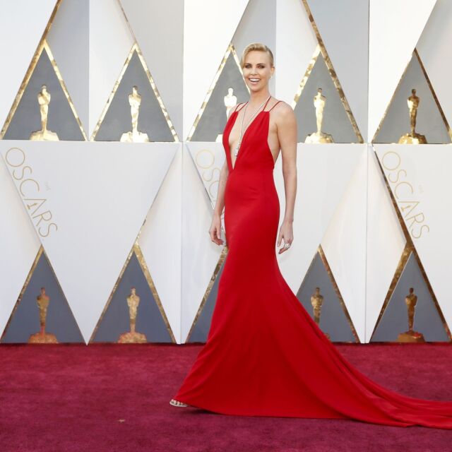 Чарлийз Терон блести на „Оскар”-ите, Хайди Клум – с моден гаф