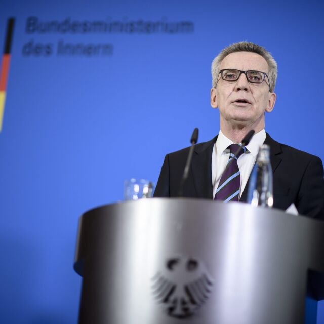 Германия ще следи с електронни гривни заподозрените в тероризъм