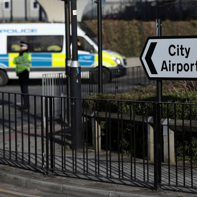Летище "Лондон Сити" е затворено заради открита бомба от Втората световна война