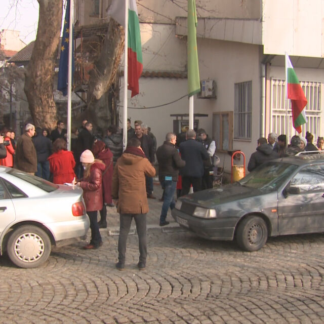 Изгонените от с. Войводиново роми ще бъдат настанени в „Столипиново”