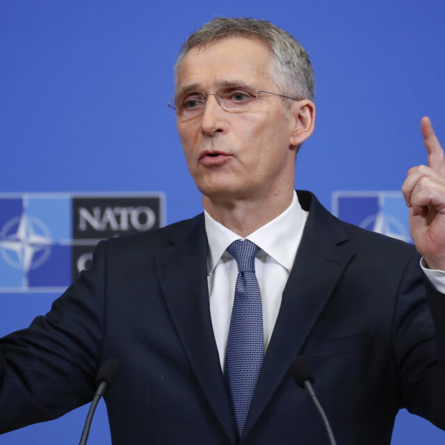 НАТО призова Русия да запази договора за ракетите със среден обсег 