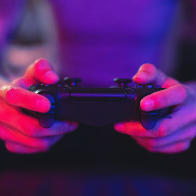 Пристрастяване или заболяване: Опасна ли е зависимостта към електронните игри