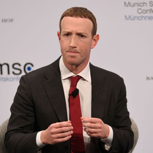 Заради срива на "Фейсбук": Марк Зукърбърг загуби 6 милиарда долара