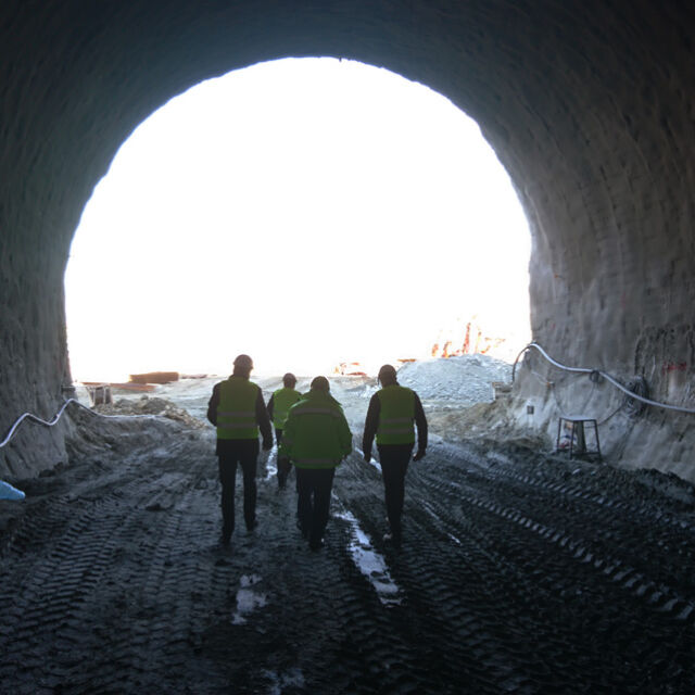 Строежът на тунел „Железница“ - съпътстван от редица скандали и неизвестни през годините