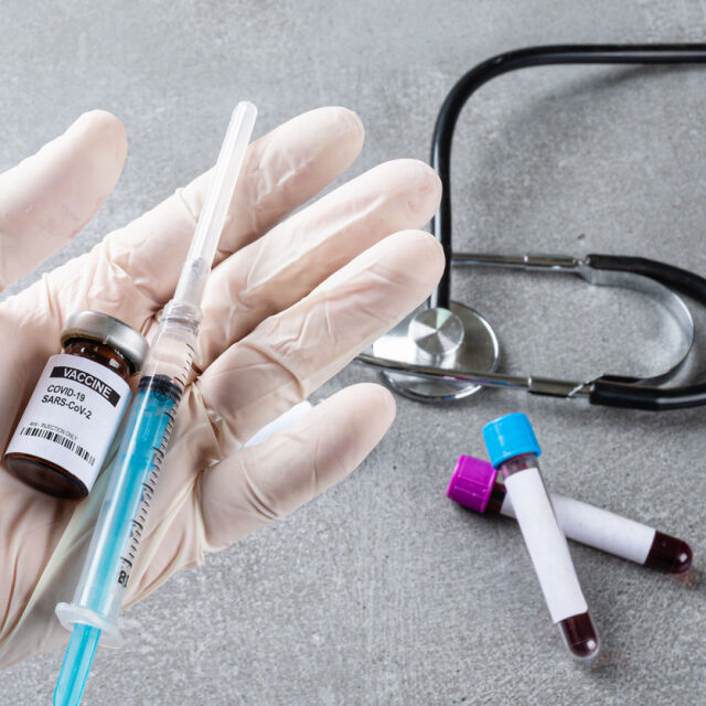 Китайската ваксина на „Синовак“ е с 83,5% ефективност