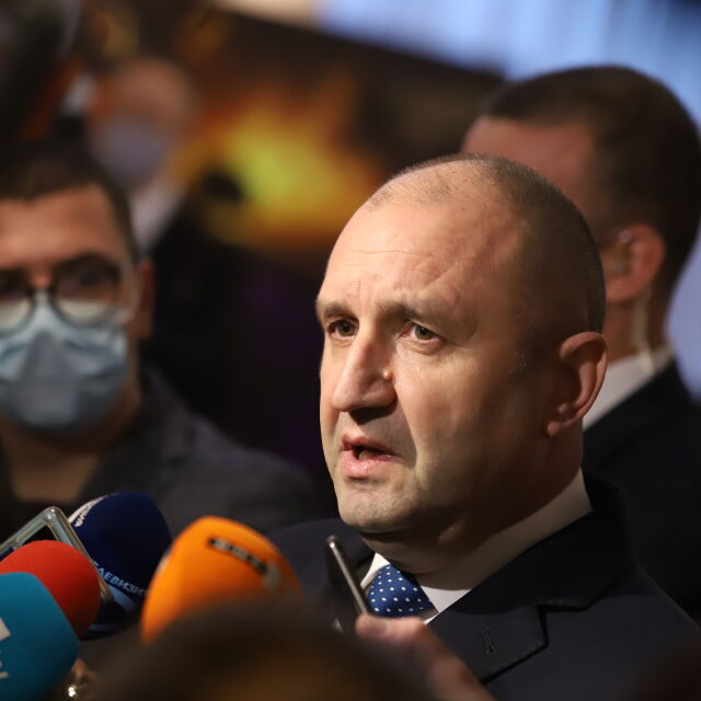 Радев атакува Петков: Посещението в РСМ беше прибързано