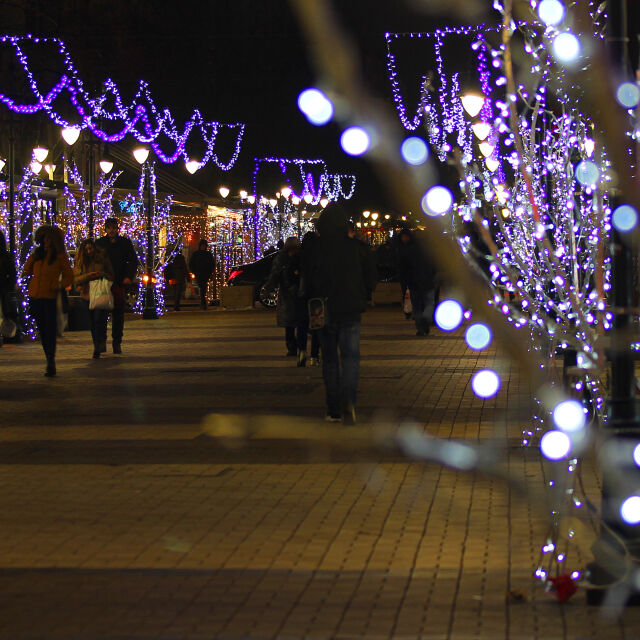 Разкрития в ефира на bTV: Коледната украса на София „грейна“ в скандала с надутите цени