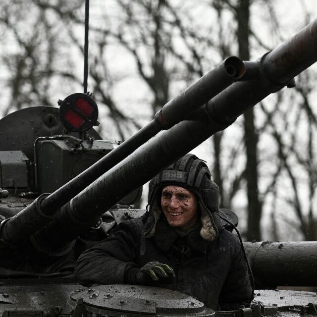 Кризата „Украйна“: Ключови дипломатически совалки на фона на военни учения 