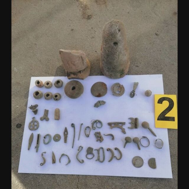 Гранични полицаи откриха археологически ценности в жилище на иманяр 