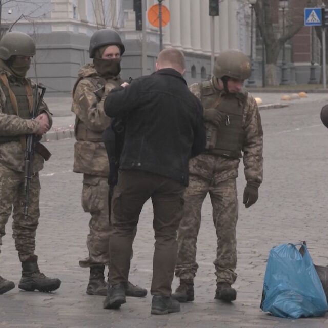 Специалният пратеник на bTV: Украинската армия се готви за улични боеве в Киев