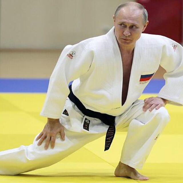 Международната федерация по джудо санкционира Путин
