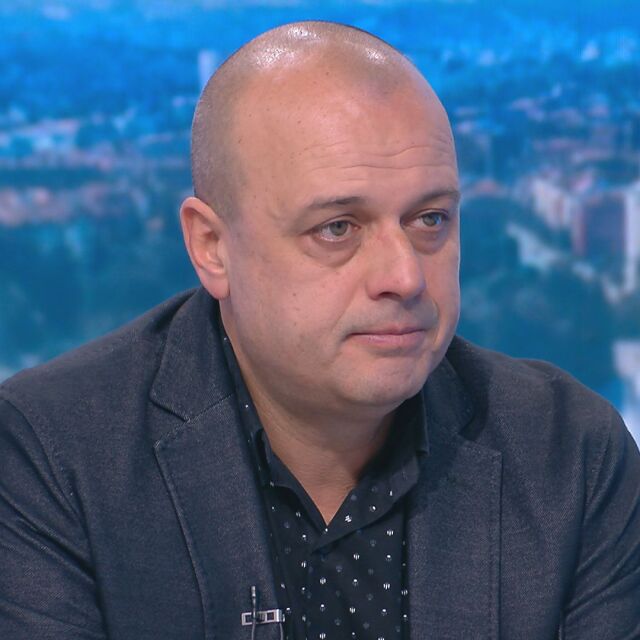 Христо Проданов: На конгреса на БСП няма да се разглежда оставката на Нинова 