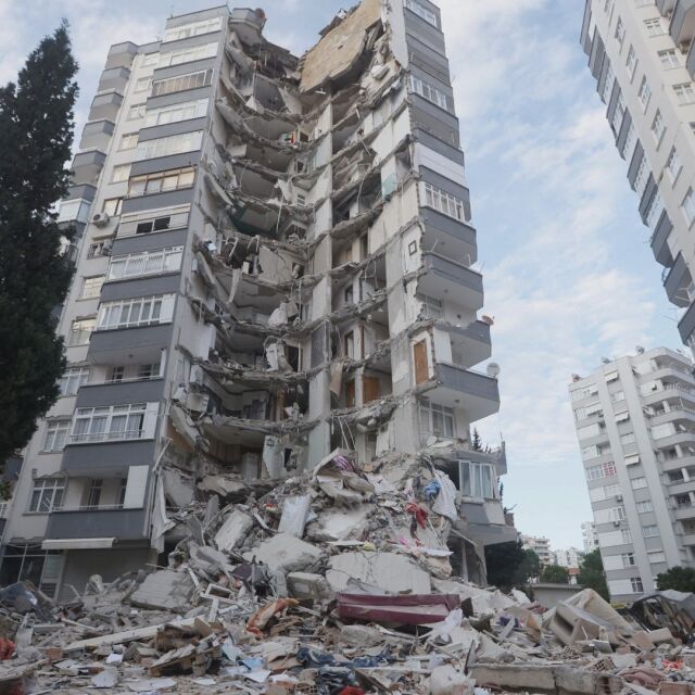 Специалният пратеник на bTV: Оцелелите сгради в Адана ще бъдат разрушени