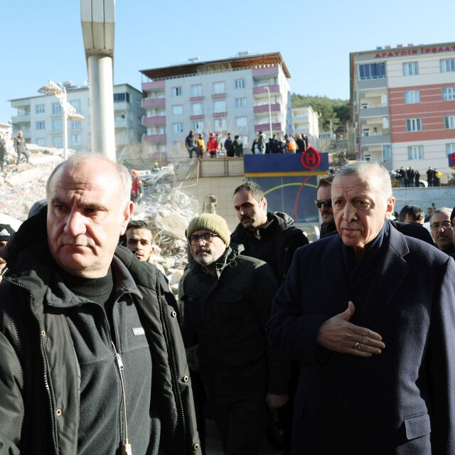 Ердоган се ангажира с мерки срещу мародерите в засегнатите райони