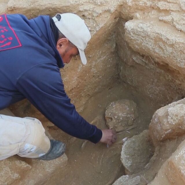 Откриха саркофаг на 2000-годишно гробище в ивицата Газа (ВИДЕО)