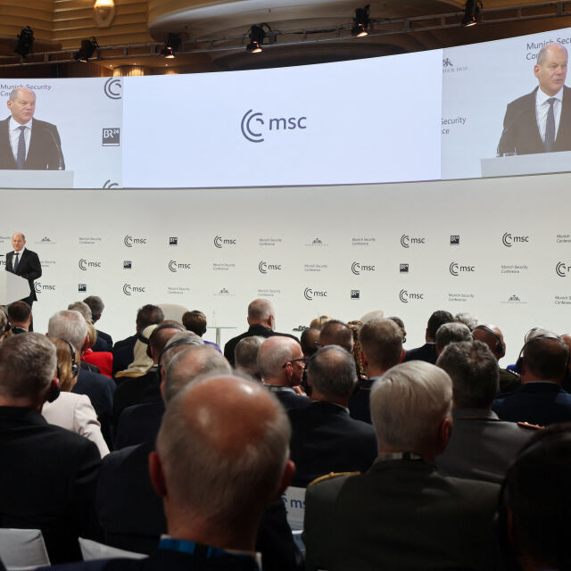 Конференция в Мюнхен: Лидерите искат разширяване на НАТО и укрепване европейската отбрана
