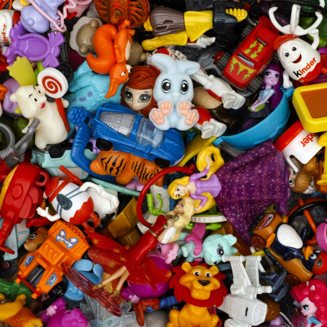 ЕК увеличава защитата на децата от опасни играчки