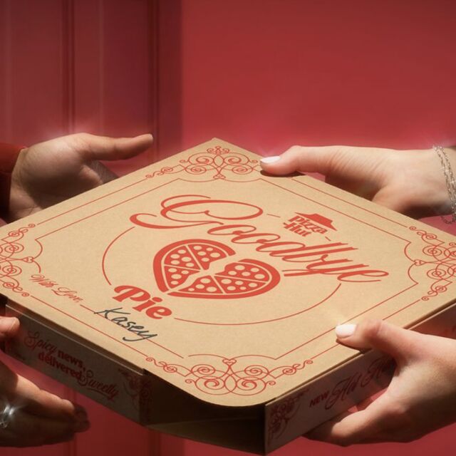 За Св. Валентин: Да се разделиш с партньора с пица с надпис "Сбогом"